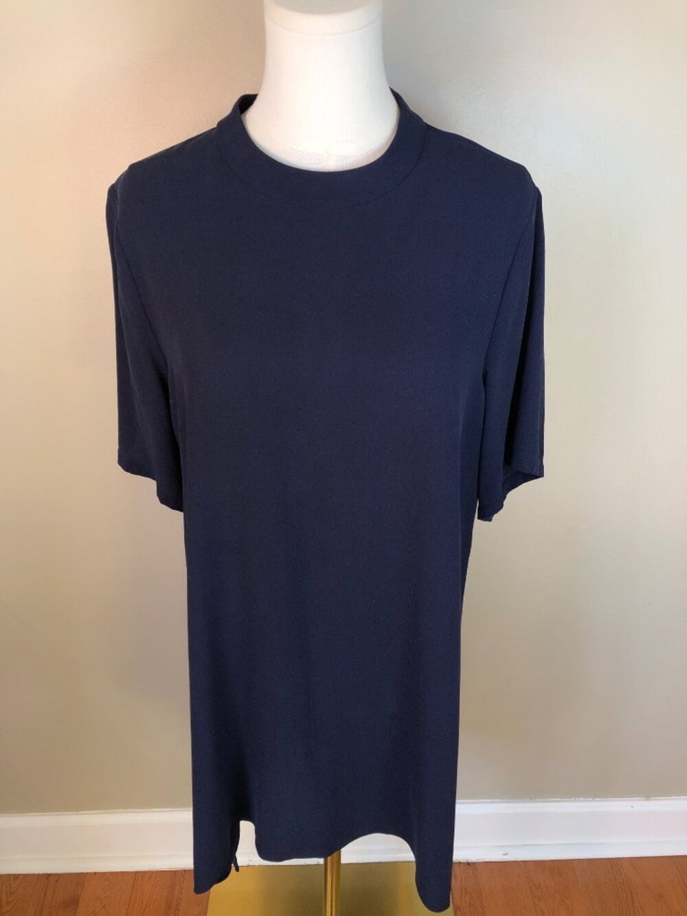 EILEEN FISHER Navy Blue 100% Silk Short Sleeve Shift Dress High-Low Sz M Luxury